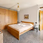 بيت للعطل La Terrazza Del Nonno دونغو