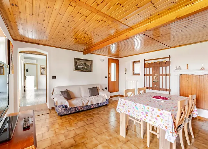 別荘 La Terrazza Del Nonno ドンゴ