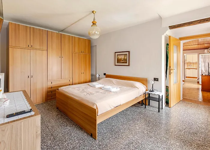 別荘 La Terrazza Del Nonno ドンゴ